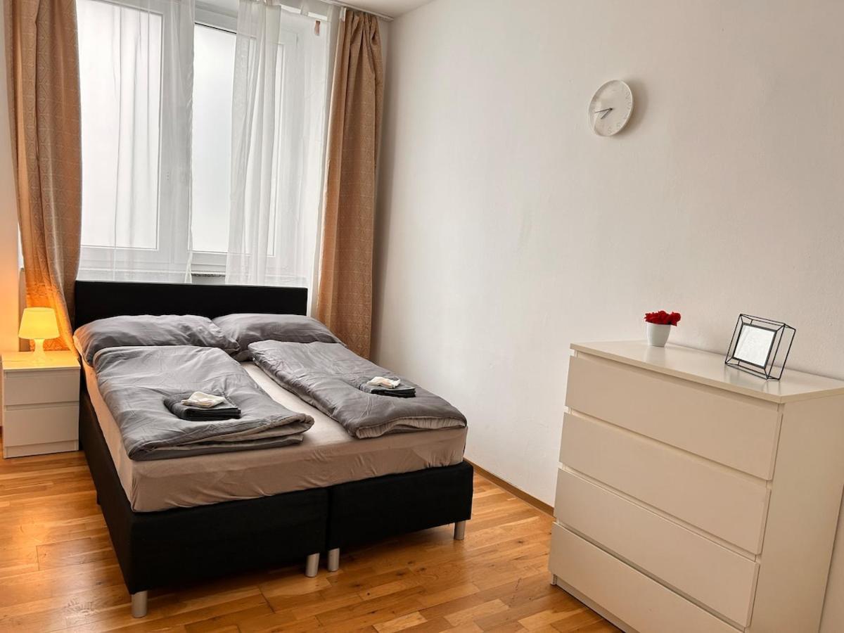 Spacious Central 4-Room Suite For 6 - Near Subway เวียนนา ภายนอก รูปภาพ